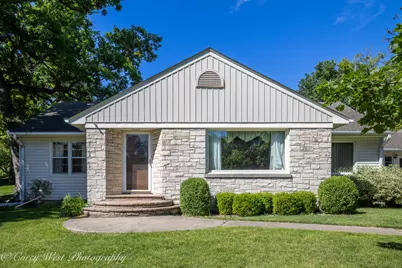 801 Lawnwood Avenue, Dekalb, IL 60115 - Photo 3