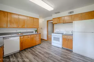801 Lawnwood Ave, Dekalb, IL 60115 - Photo 15