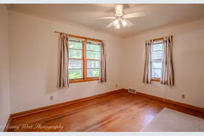 801 Lawnwood Avenue, Dekalb, IL 60115 - Photo 17
