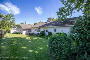 801 Lawnwood Ave, Dekalb, IL 60115 - Photo 7