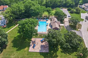 102 Pine Cir, Cary, IL 60013 - Photo 25