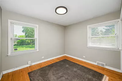 325 Lambert Road, Glen Ellyn, IL 60137 - Photo 21