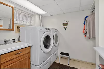 319 E Jefferson Avenue, Wheaton, IL 60187 - Photo 19