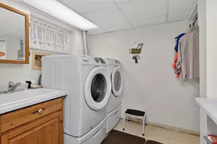 319 E Jefferson Ave, Wheaton, IL 60187 - Photo 19