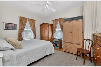 319 E Jefferson Avenue, Wheaton, IL 60187 - Photo 9
