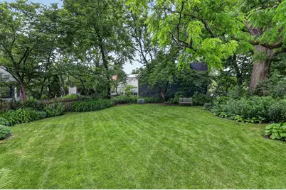 319 E Jefferson Avenue, Wheaton, IL 60187 - Photo 21