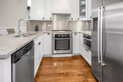 4355 S Lake Park Avenue #2N, Chicago, IL 60653 - Photo 9