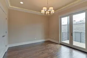 4355 S Lake Park Ave, Chicago, IL 60653 - Photo 13