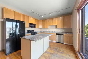 3246 W Warren Blvd, Chicago, IL 60624 - Photo 5