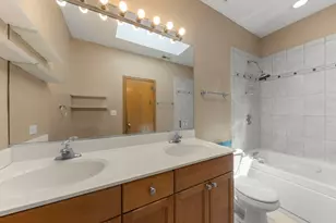 3246 W Warren Blvd, Chicago, IL 60624 - Photo 9