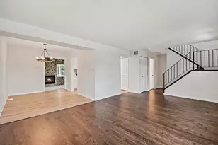 715 Evergreen Ct, Romeoville, IL 60446 - Photo 5