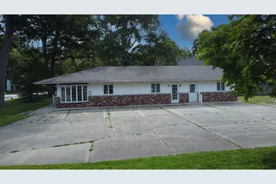 223 E Mulberry Street, Watseka, IL 60970 - Photo 9