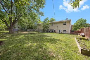 1952-1954 Sheila St, Woodstock, IL 60098 - Photo 19