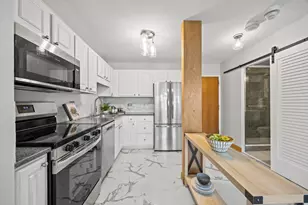 211 E Ohio St, Chicago, IL 60611 - Photo 9