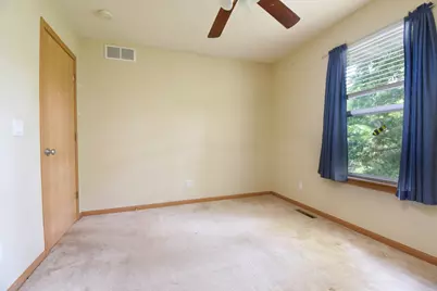 5096 Welsh Road, Rockford, IL 61107 - Photo 25