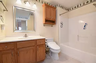 5096 Welsh Rd, Rockford, IL 61107 - Photo 15