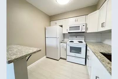 830 Waterview Circle #3, Vernon Hills, IL 60061 - Photo 3