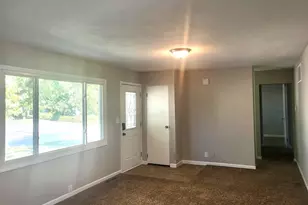 18455 W Meadow Ln, Gurnee, IL 60031 - Photo 3