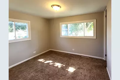 18455 W Meadow Lane, Gurnee, IL 60031 - Photo 13