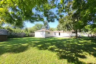 18455 W Meadow Ln, Gurnee, IL 60031 - Photo 21