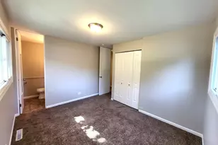 18455 W Meadow Ln, Gurnee, IL 60031 - Photo 11