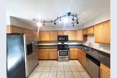 18455 W Meadow Lane, Gurnee, IL 60031 - Photo 5