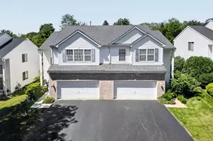 711 Red Oak Ct, Naperville, IL 60563 - Photo 3
