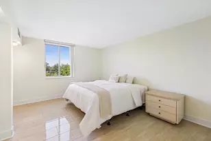 110 W Butterfield Rd, Elmhurst, IL 60126 - Photo 11