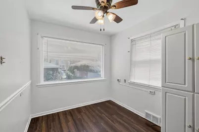 10553 S Calumet Avenue, Chicago, IL 60628 - Photo 7