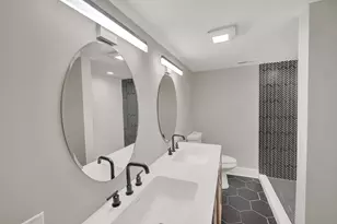 6642 S Drexel Ave, Chicago, IL 60637 - Photo 11