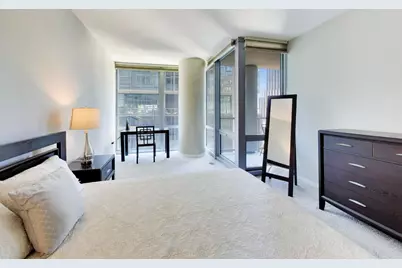 160 E Illinois Street #1007, Chicago, IL 60611 - Photo 7