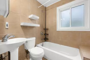 75 Kingman Ln, Hoffman Estates, IL 60169 - Photo 13