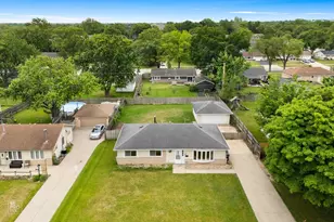 75 Kingman Ln, Hoffman Estates, IL 60169 - Photo 19