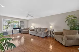 817 Adrienne Ave, Ottawa, IL 61350 - Photo 5