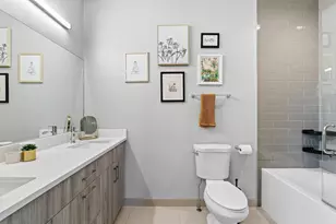 2241 W Coulter St, Chicago, IL 60608 - Photo 29