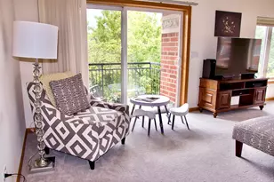 3401 N Carriageway Dr, Arlington Heights, IL 60004 - Photo 5