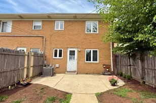 333 Cherry Valley Rd, Vernon Hills, IL 60061 - Photo 37