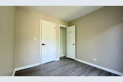 333 Cherry Valley Road, Vernon Hills, IL 60061 - Photo 19