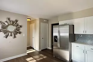 333 Cherry Valley Rd, Vernon Hills, IL 60061 - Photo 13