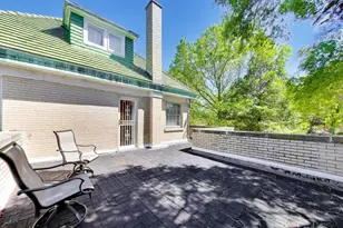 5898 N Caldwell Ave, Chicago, IL 60646 - Photo 25