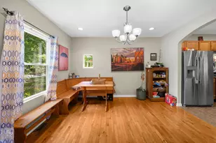 221 N Mill St, Naperville, IL 60540 - Photo 7
