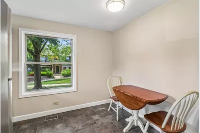 1336 McDowell Road #104, Naperville, IL 60563 - Photo 7