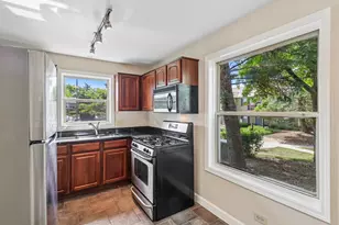 1336 McDowell Rd, Naperville, IL 60563 - Photo 5