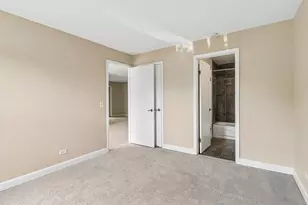 1336 McDowell Rd, Naperville, IL 60563 - Photo 15