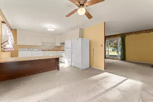 1010 Scottsdale Dr, Champaign, IL 61821 - Photo 13