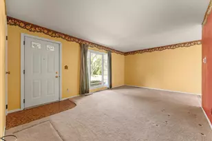 1010 Scottsdale Dr, Champaign, IL 61821 - Photo 9