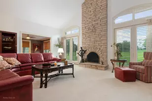 6650 White Pine Way, Libertyville, IL 60048 - Photo 7