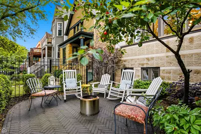 1310 W Roscoe Street, Chicago, IL 60657 - Photo 3