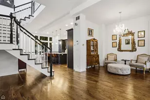 1310 W Roscoe St, Chicago, IL 60657 - Photo 11