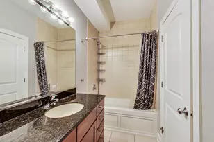 3740 N Wilton Ave, Chicago, IL 60613 - Photo 9
